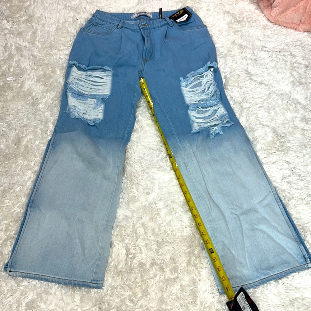 Colombian Jeans - Picture 12 of 17
